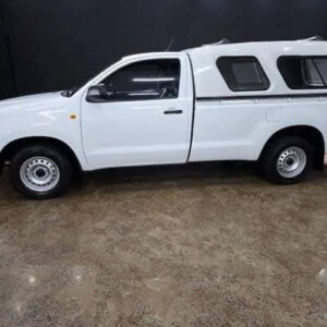 2016 Toyota Hilux 2.0 (aircon)